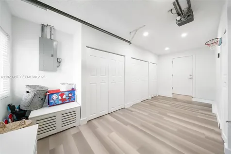 12728 SW 64th Terrace Miami FL 33183