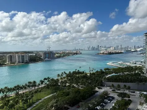 400 S Pointe Drive Miami Beach FL 33139