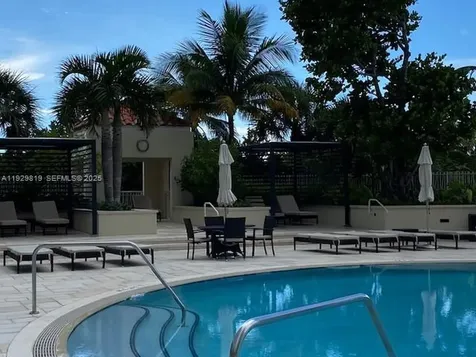 400 S Pointe Drive Miami Beach FL 33139