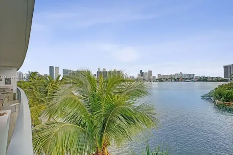 3300 NE 188th Street Aventura FL 33180