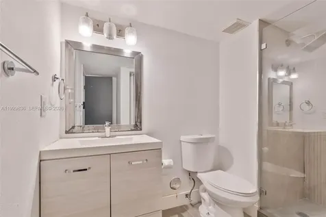 325 Lakeview Drive Weston FL 33326