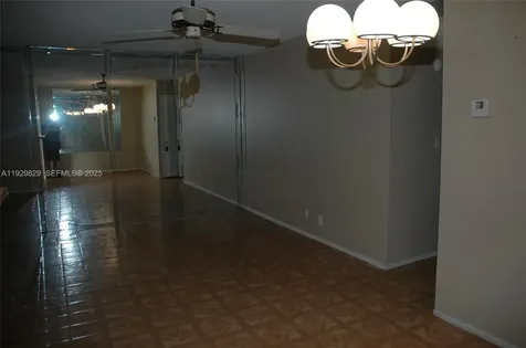 5300 Washington Street Hollywood FL 33021