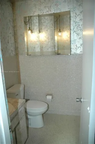 5300 Washington Street Hollywood FL 33021