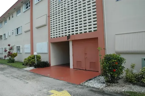 5300 Washington Street Hollywood FL 33021