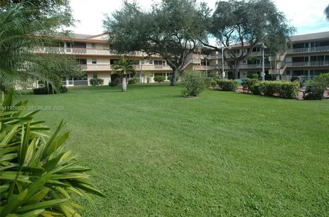 5300 Washington Street Hollywood FL 33021