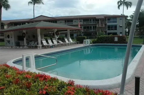 5300 Washington Street Hollywood FL 33021