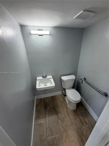 2700 Evans Fort Myers FL 33901