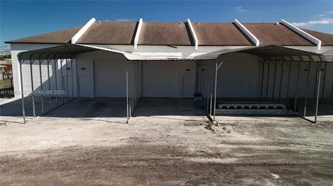 2700 Evans Fort Myers FL 33901