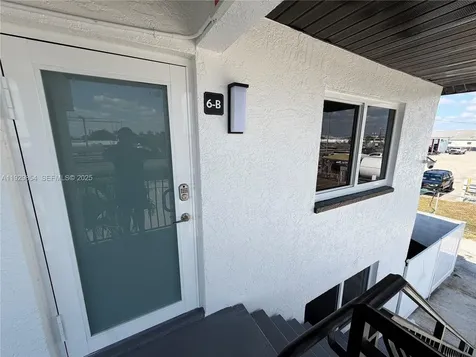 2700 Evans Fort Myers FL 33901
