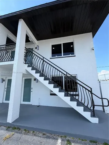 2700 Evans Fort Myers FL 33901