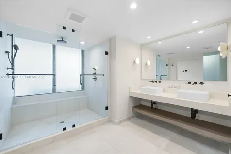5875 Collins Avenue Miami Beach FL 33140