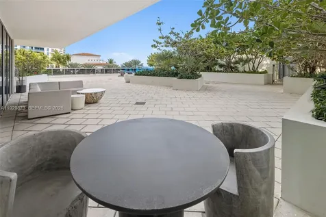 5875 Collins Avenue Miami Beach FL 33140