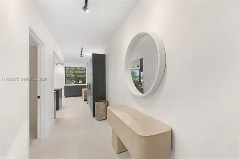 5875 Collins Avenue Miami Beach FL 33140