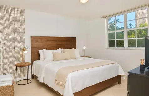 19601 E Country Club Drive Aventura FL 33180