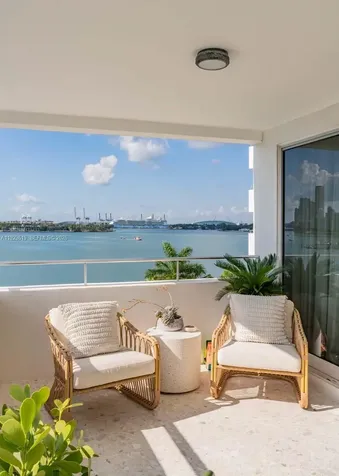 16 Island Avenue Miami Beach FL 33139