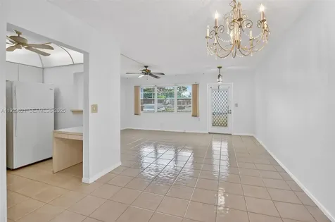 1008 N Farnham N Deerfield Beach FL 33442