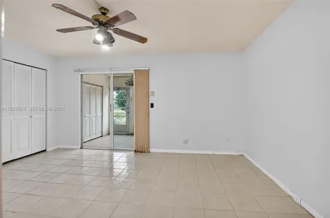 1008 N Farnham N Deerfield Beach FL 33442