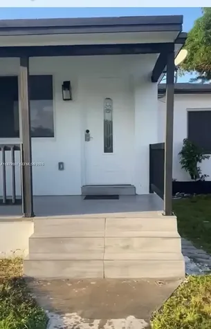 3085 NW 51st Street Miami FL 33142