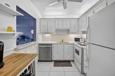 257 S Cypress Road Pompano Beach FL 33060