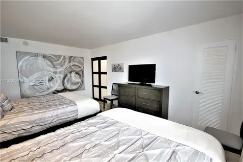5161 Collins Avenue Miami Beach FL 33140