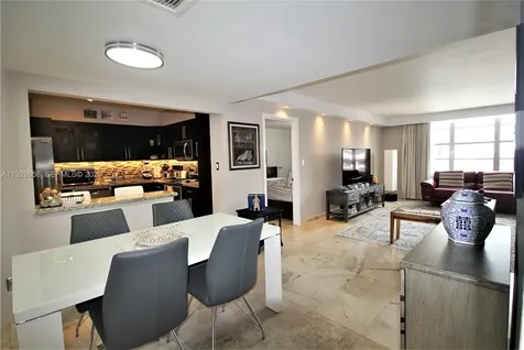 5161 Collins Avenue Miami Beach FL 33140