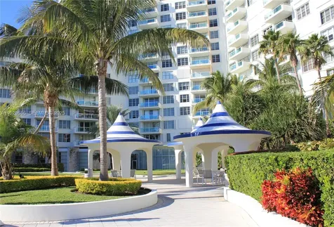 5161 Collins Avenue Miami Beach FL 33140