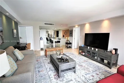 5161 Collins Avenue Miami Beach FL 33140
