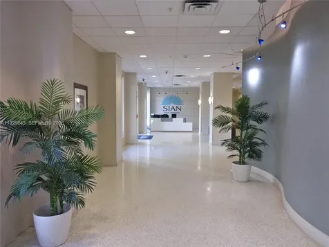 4001 S Ocean Drive Hollywood FL 33019