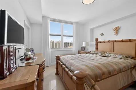 3330 NE 190th Street Aventura FL 33180