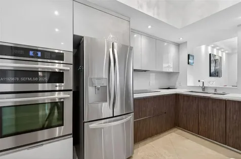 3330 NE 190th Street Aventura FL 33180