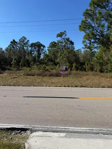 216 Columbus Boulevard Lehigh Acres FL 33974