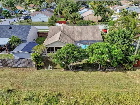 135 Rosewood Circle Jupiter FL 33458