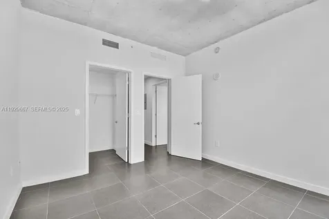 3301 NE 1st Avenue Miami FL 33137