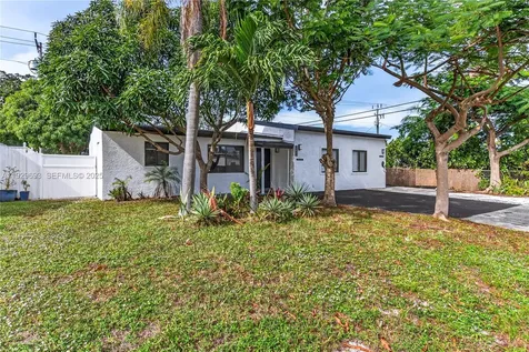 2633 NE 13th Avenue Pompano Beach FL 33064
