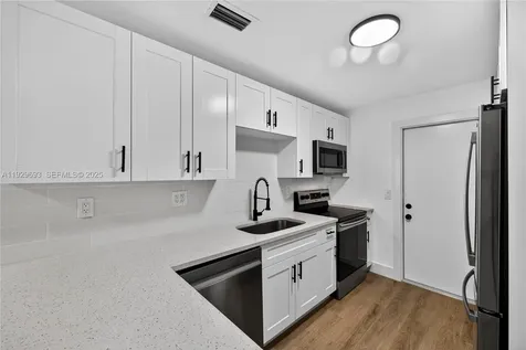 2633 NE 13th Avenue Pompano Beach FL 33064