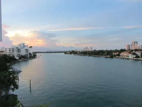9821 E Bay Harbor Drive Bay Harbor Islands FL 33154