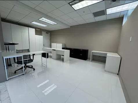 175 SW 7th Street Miami FL 33130