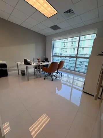 175 SW 7th Street Miami FL 33130