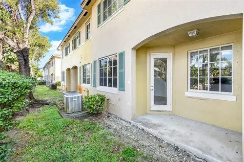 1935 SW 60th Terrace North Lauderdale FL 33068