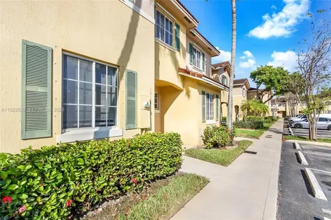 1935 SW 60th Terrace North Lauderdale FL 33068