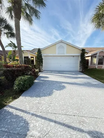 8582 Jared Way Boca Raton FL 33433