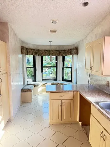 8582 Jared Way Boca Raton FL 33433