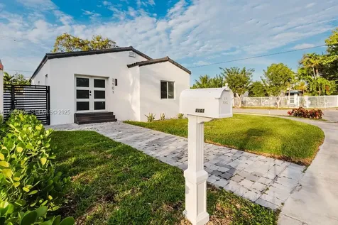 2101 SW 16th Terrace Miami FL 33145
