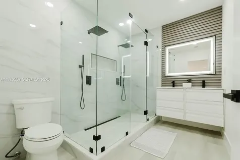 2101 SW 16th Terrace Miami FL 33145