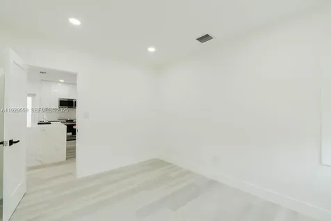 2101 SW 16th Terrace Miami FL 33145