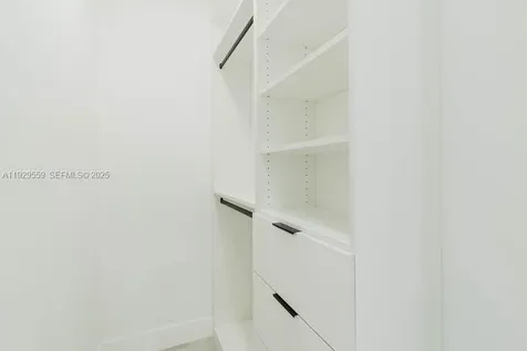 2101 SW 16th Terrace Miami FL 33145