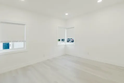 2101 SW 16th Terrace Miami FL 33145