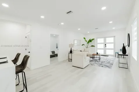 2101 SW 16th Terrace Miami FL 33145