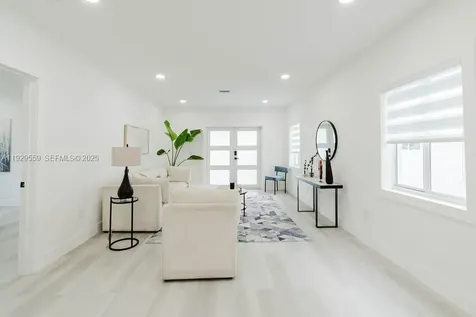 2101 SW 16th Terrace Miami FL 33145