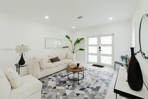 2101 SW 16th Terrace Miami FL 33145